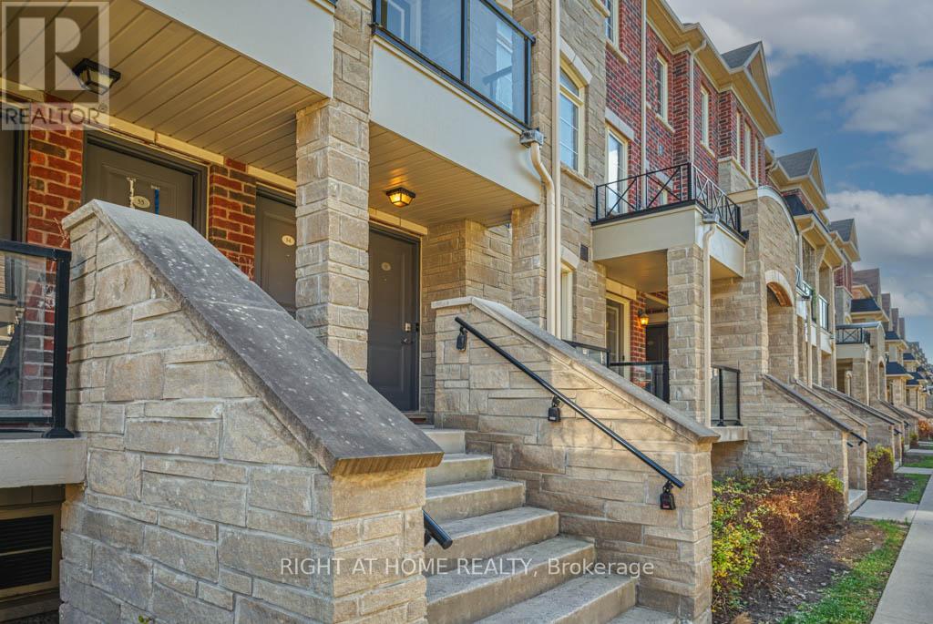 53 - 200 Veterans Drive, Brampton, Ontario  L7A 4S6 - Photo 2 - W12628414