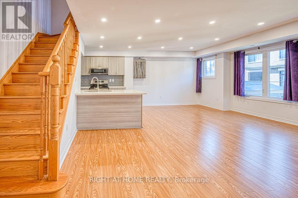 53 - 200 Veterans Drive, Brampton, Ontario  L7A 4S6 - Photo 7 - W12628414