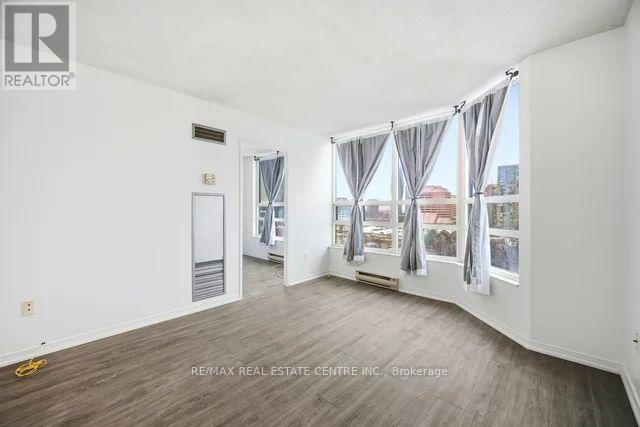 816 - 250 Webb Drive, Mississauga, Ontario  L5B 3Z4 - Photo 19 - W12628446