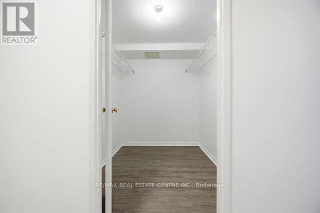 816 - 250 Webb Drive, Mississauga, Ontario  L5B 3Z4 - Photo 24 - W12628446