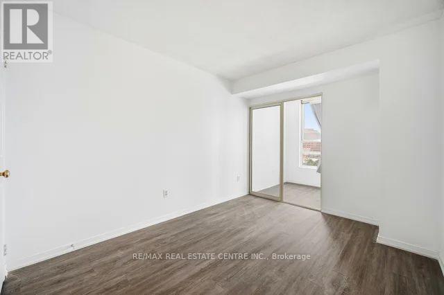 816 - 250 Webb Drive, Mississauga, Ontario  L5B 3Z4 - Photo 25 - W12628446