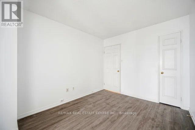 816 - 250 Webb Drive, Mississauga, Ontario  L5B 3Z4 - Photo 27 - W12628446