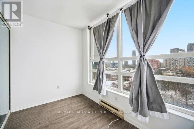 816 - 250 Webb Drive, Mississauga, Ontario  L5B 3Z4 - Photo 28 - W12628446