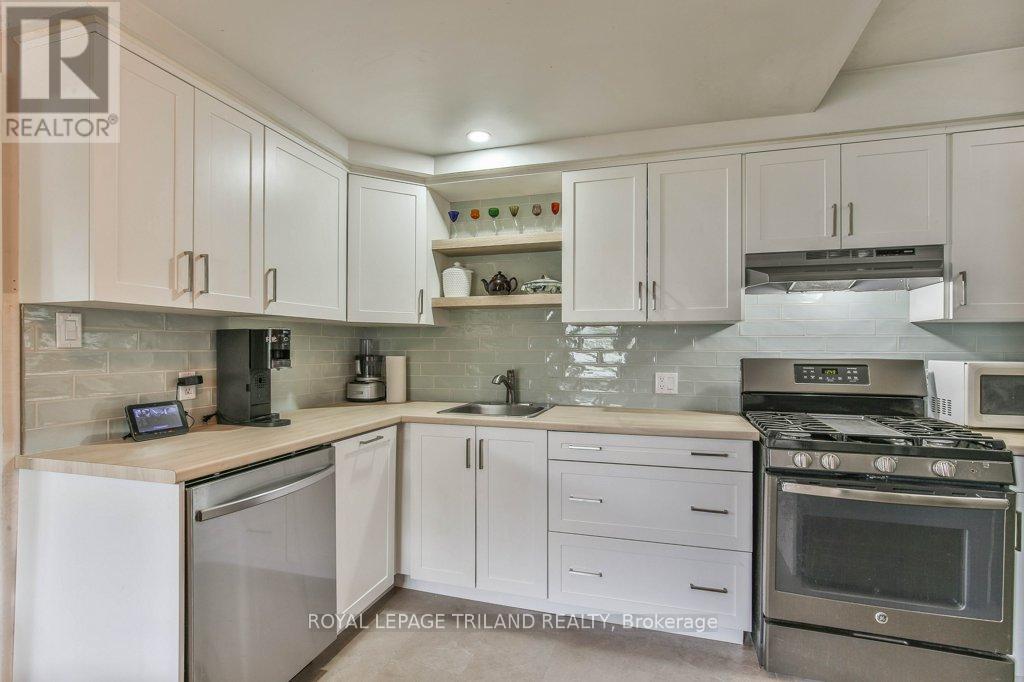 207 East Street, London East, Ontario  N5Z 2S1 - Photo 13 - X12425785