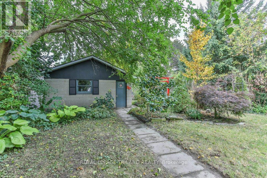 207 East Street, London East, Ontario  N5Z 2S1 - Photo 33 - X12425785