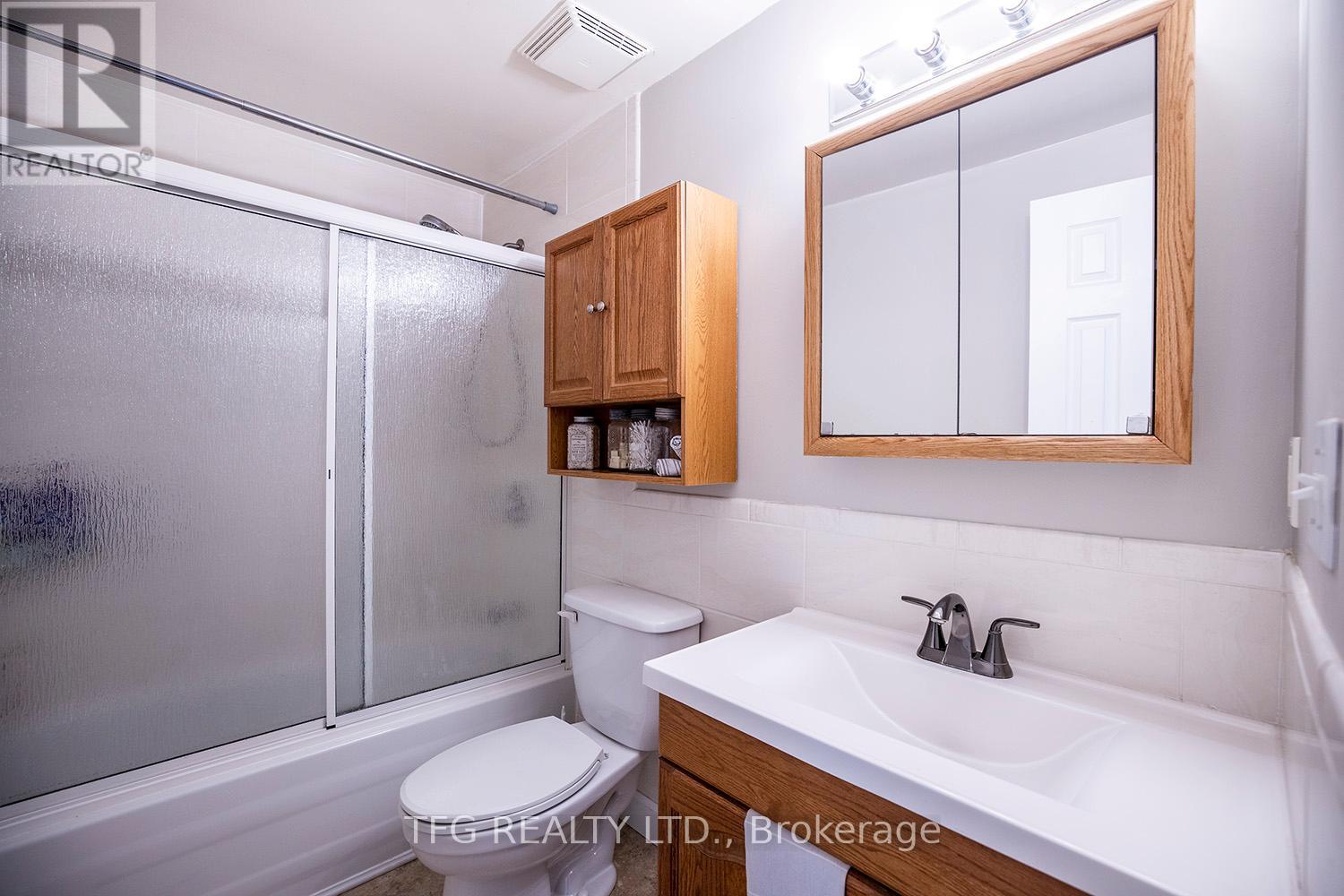 844 Grandview Drive E, Oshawa, Ontario  L1H 7W8 - Photo 13 - E12628460