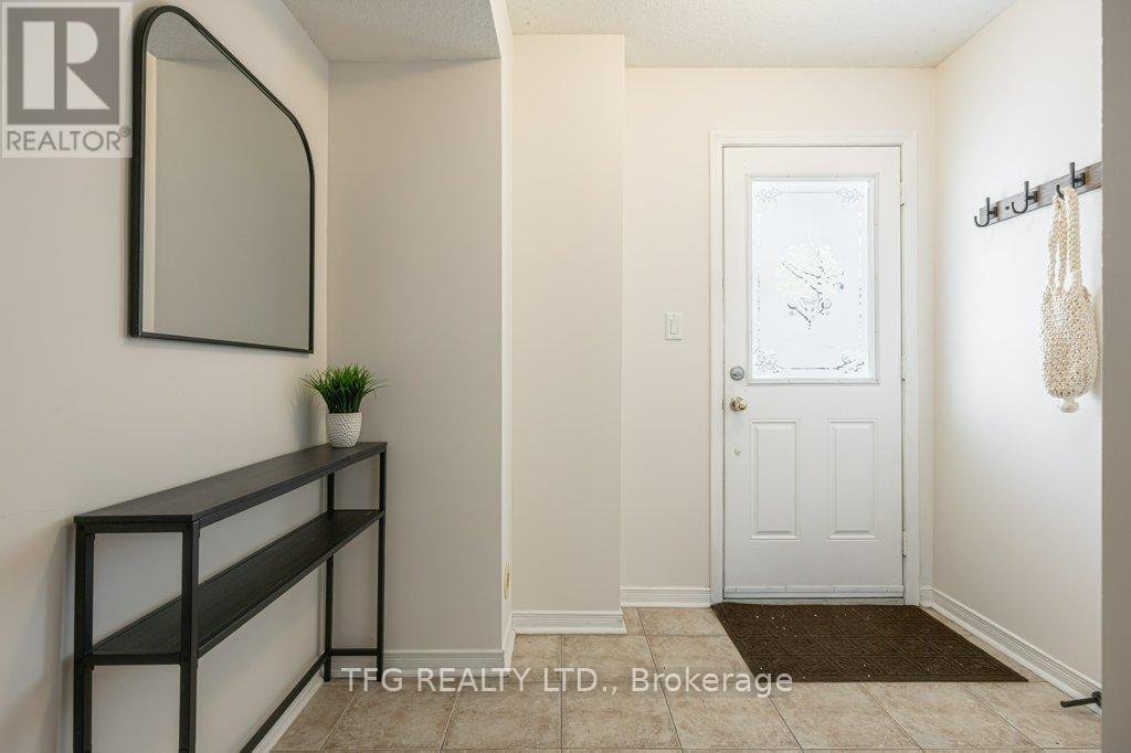 129 - 148 Louisburg Way, Markham, Ontario  L6E 0C5 - Photo 5 - N12628448