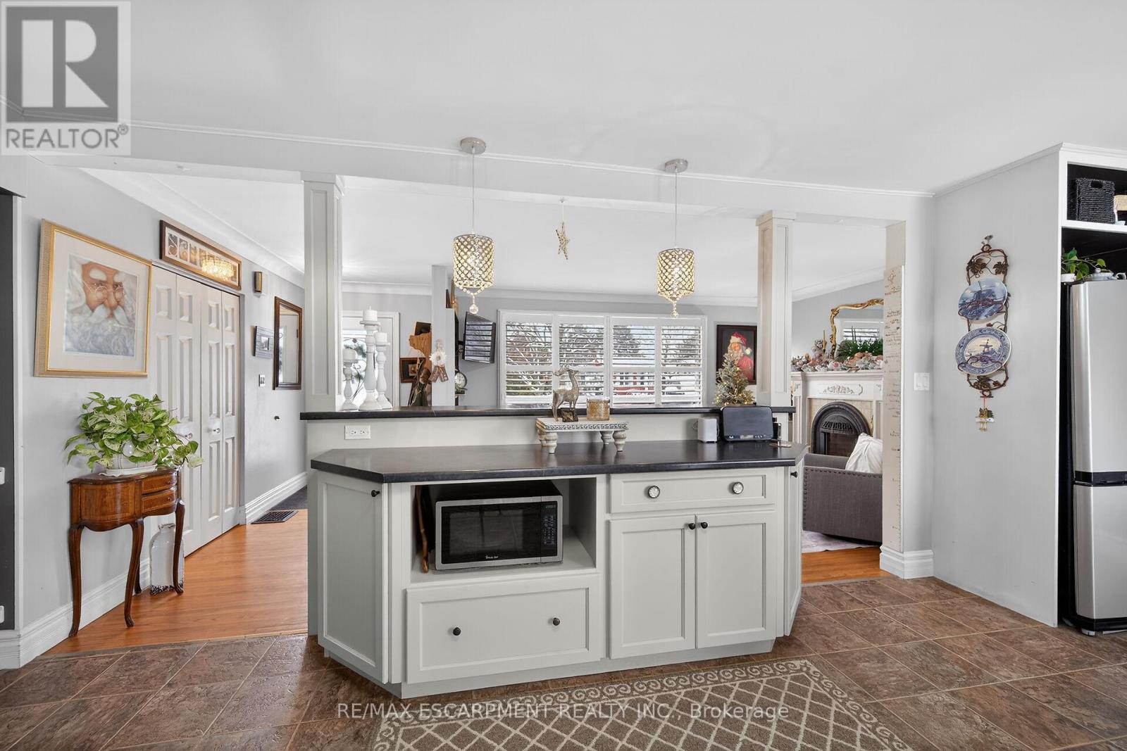 52 Lorne Avenue, Brant, Ontario  N0E 1A0 - Photo 11 - X12628388