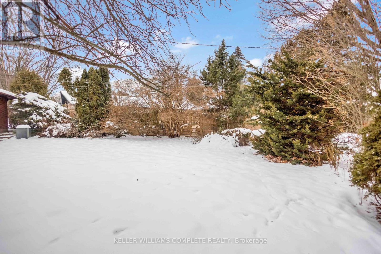 626 Iroquois Avenue, Hamilton, Ontario  L9G 3B4 - Photo 42 - X12628436