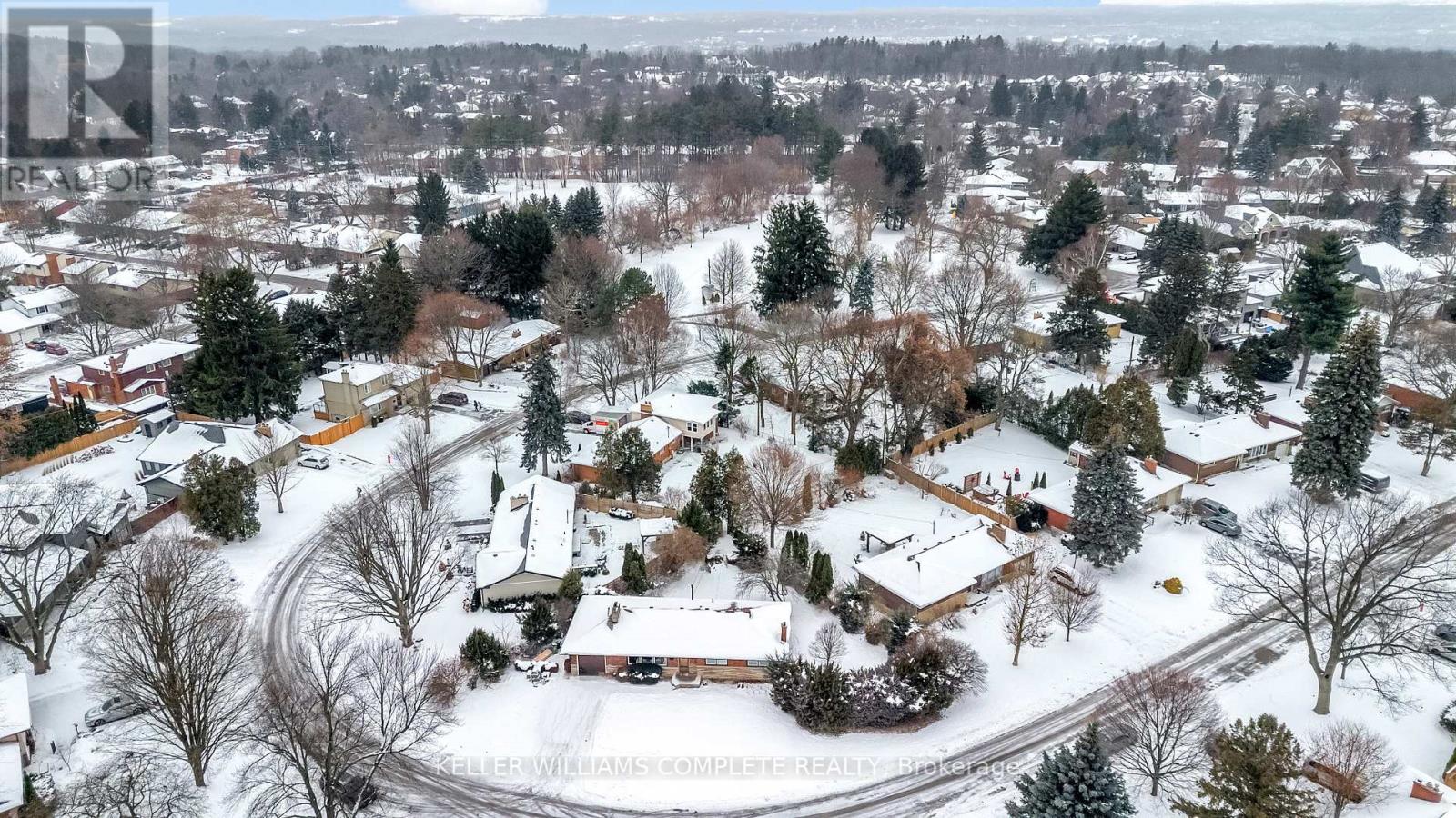 626 Iroquois Avenue, Hamilton, Ontario  L9G 3B4 - Photo 44 - X12628436