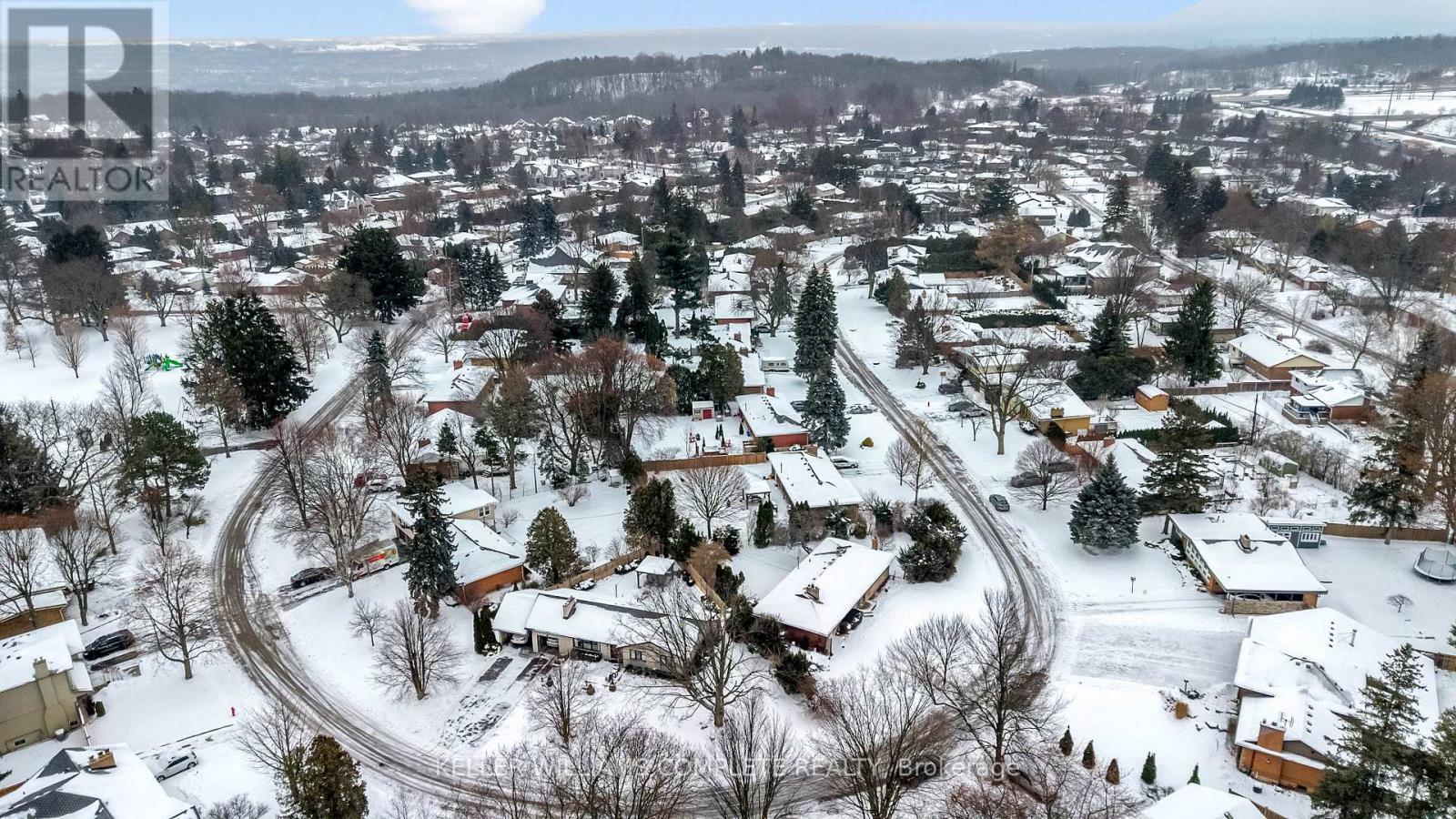 626 Iroquois Avenue, Hamilton, Ontario  L9G 3B4 - Photo 46 - X12628436