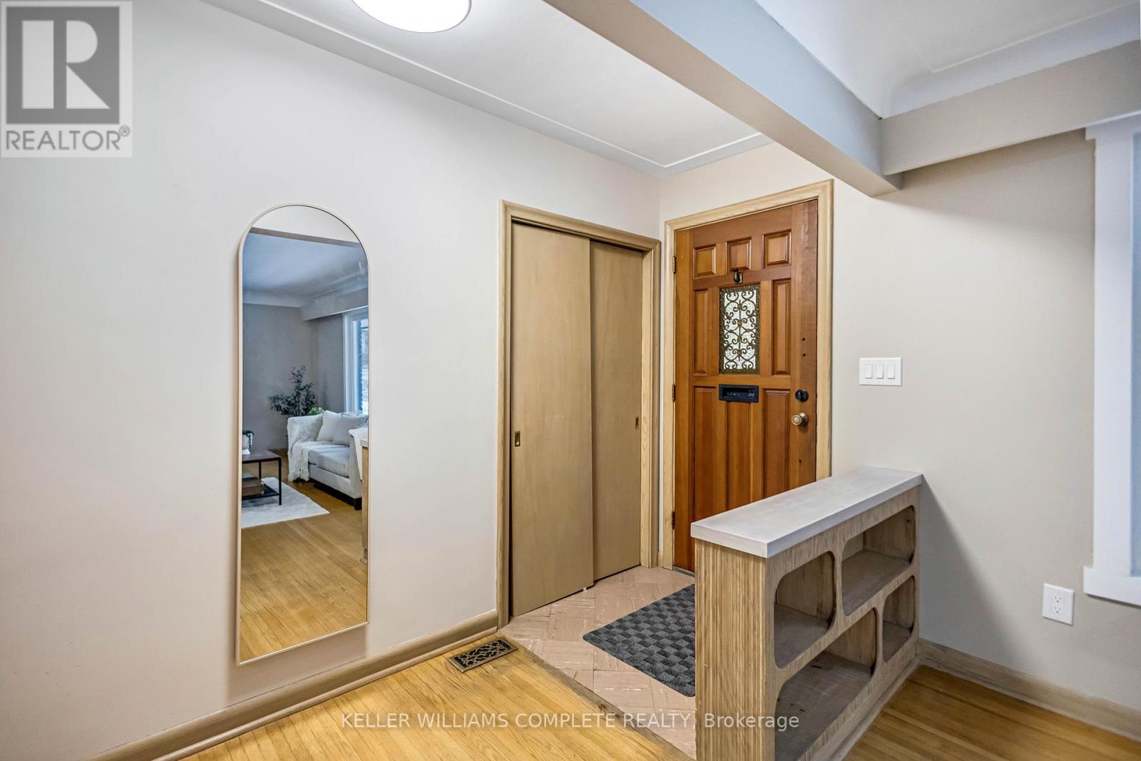 626 Iroquois Avenue, Hamilton, Ontario  L9G 3B4 - Photo 6 - X12628436