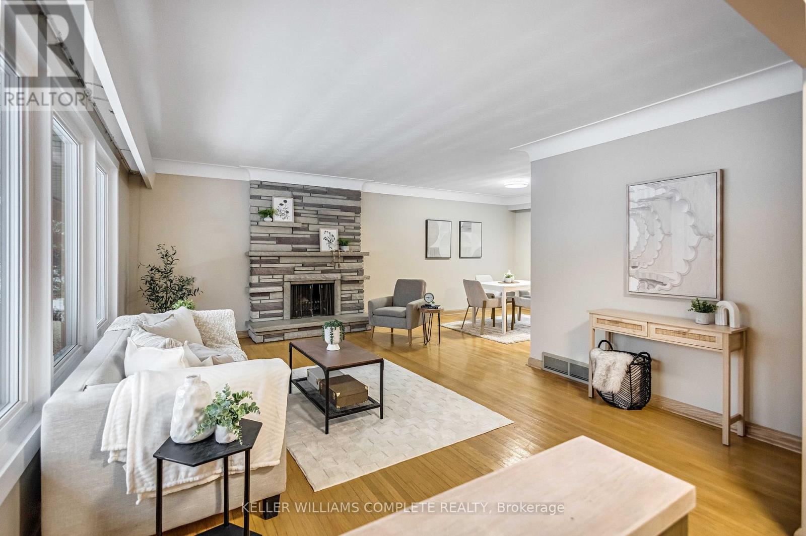 626 Iroquois Avenue, Hamilton, Ontario  L9G 3B4 - Photo 8 - X12628436