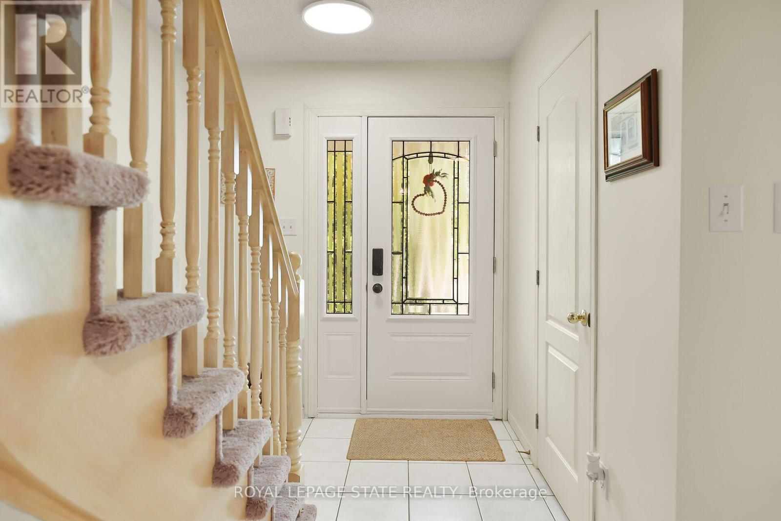 19 Beech Street, Grimsby, Ontario  L3M 5L9 - Photo 10 - X12628440