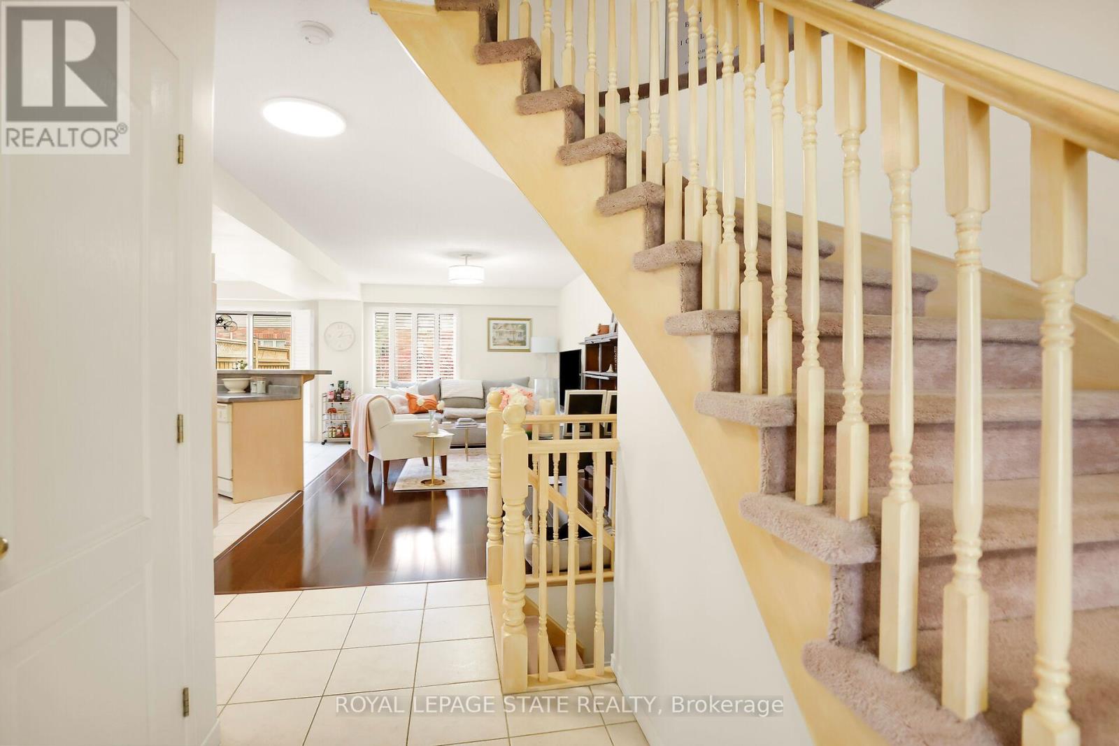 19 Beech Street, Grimsby, Ontario  L3M 5L9 - Photo 11 - X12628440