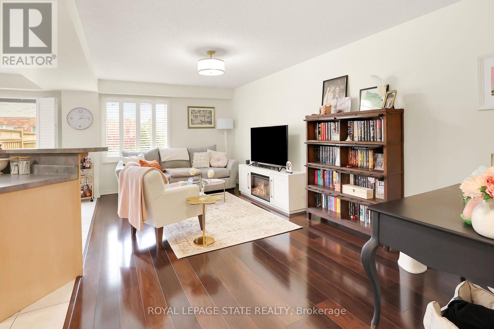 19 Beech Street, Grimsby, Ontario  L3M 5L9 - Photo 12 - X12628440