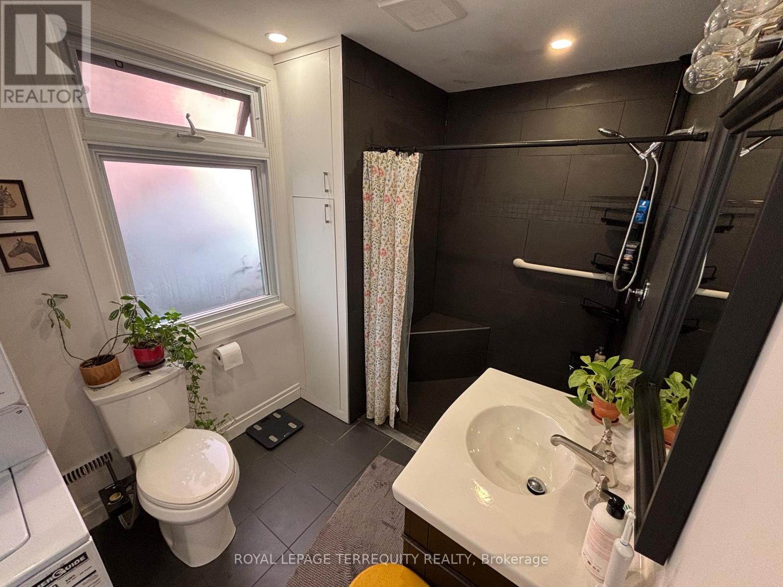 388 Ashdale Avenue, Toronto, Ontario  M4L 2Z2 - Photo 27 - E12627670