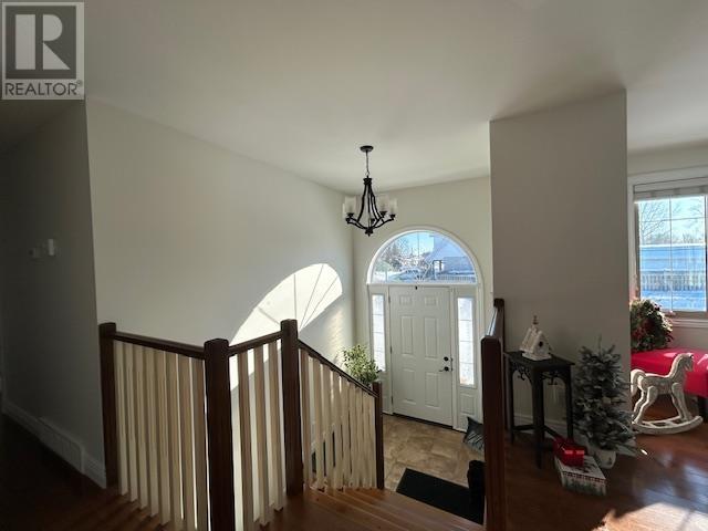 10 Assunta, Sault Ste. Marie, Ontario P6C 6H3 - Photo 2 - SM253459