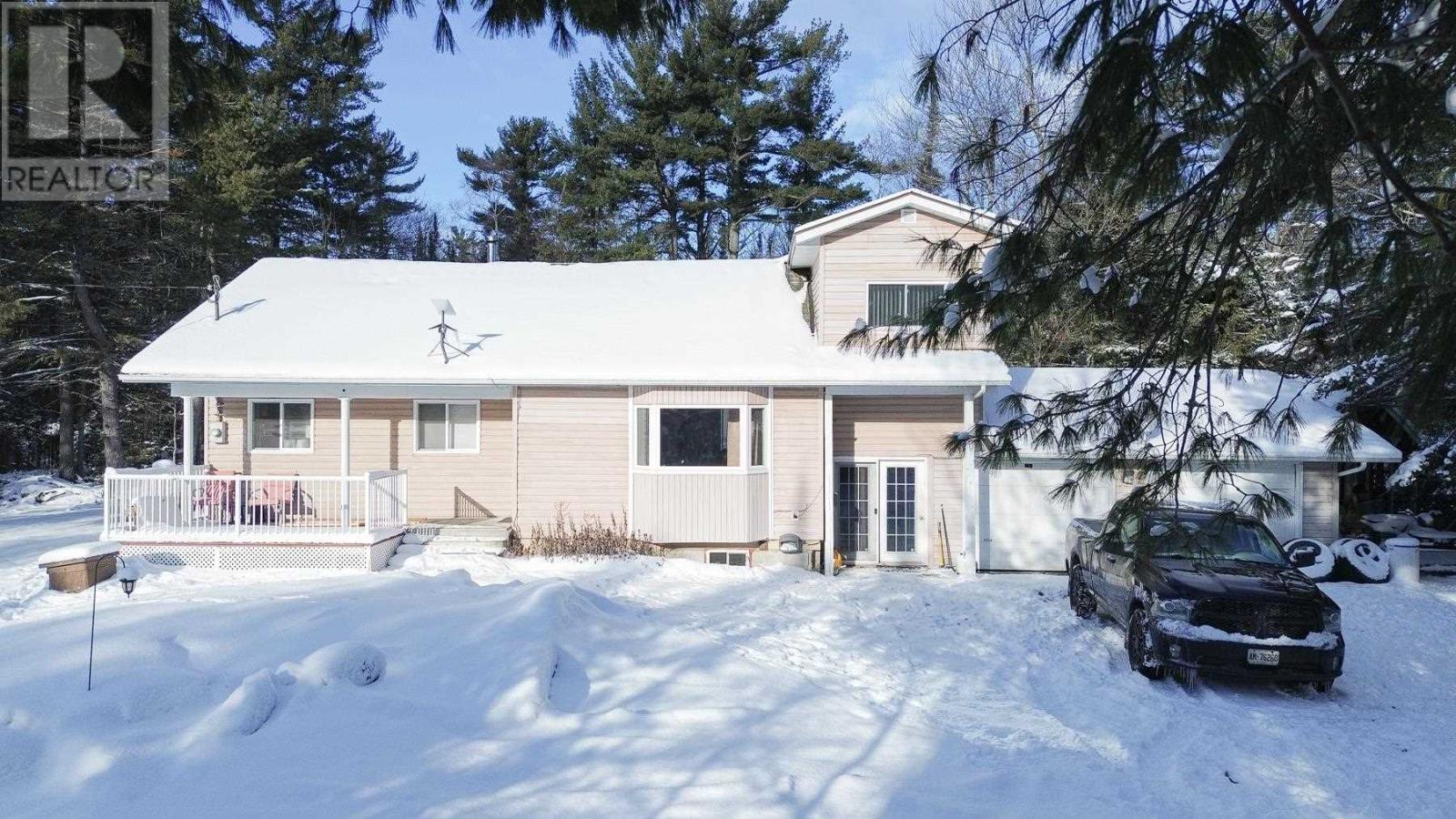 146 Copper Bay Rd, Bruce Mines, Ontario P6A 5K9 - Photo 2 - SM253460