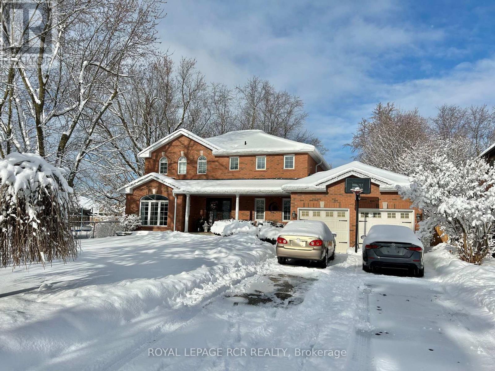 2 DUNGEY CRESCENT, New Tecumseth, Ontario