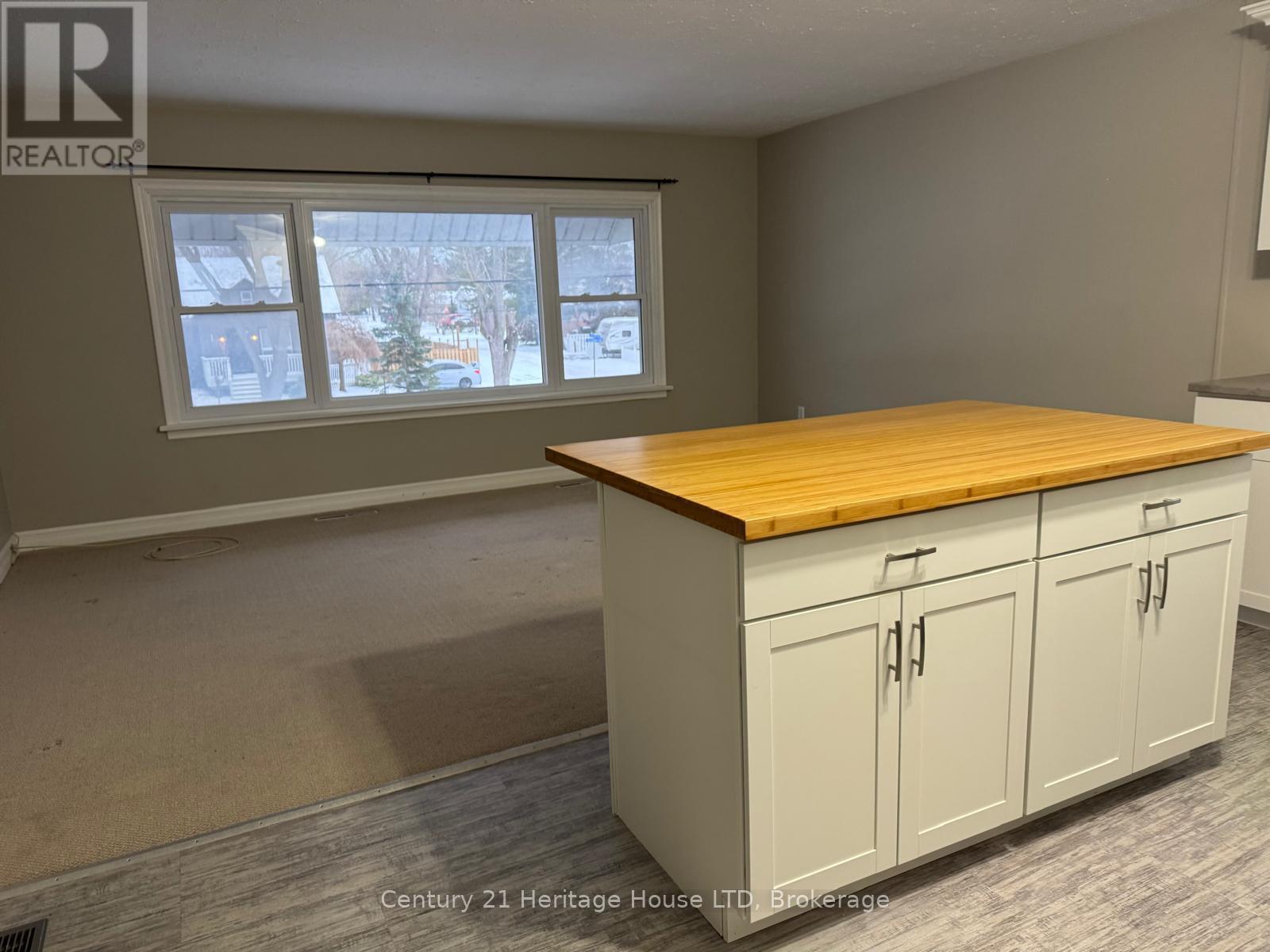 2nd Floor - 3822 Dominion Road, Fort Erie, Ontario  L0S 1N0 - Photo 11 - X12420007