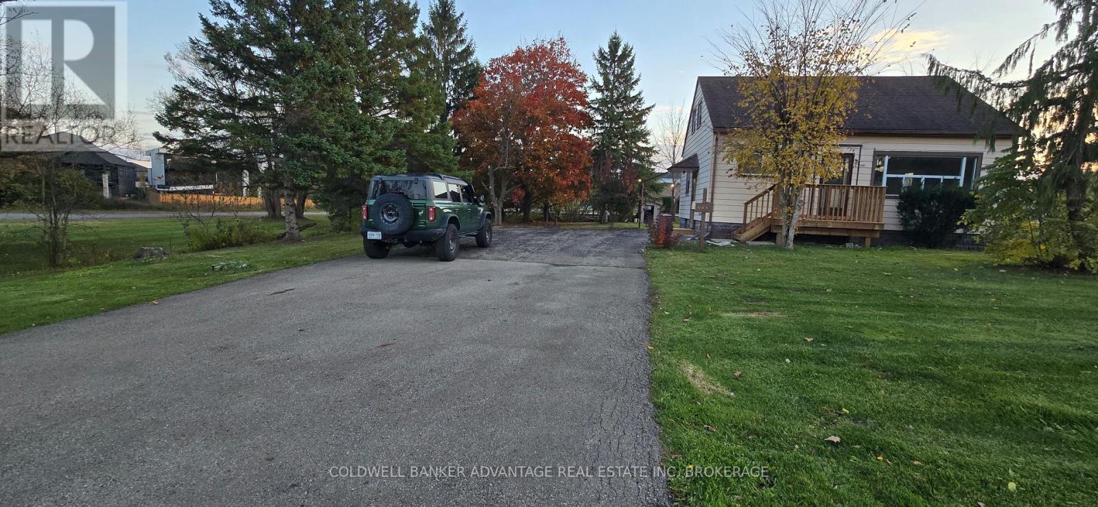 565 Fitch Street, Welland (West Welland), Ontario  L3C 4X2 - Photo 3 - X12511802