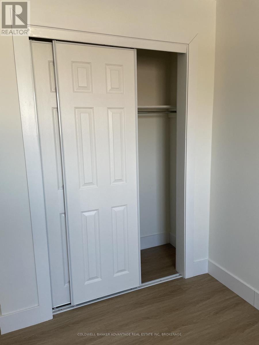 6 - 136 Wilton Avenue, Welland, Ontario L3C 2A4 - Photo 9 - X12581278