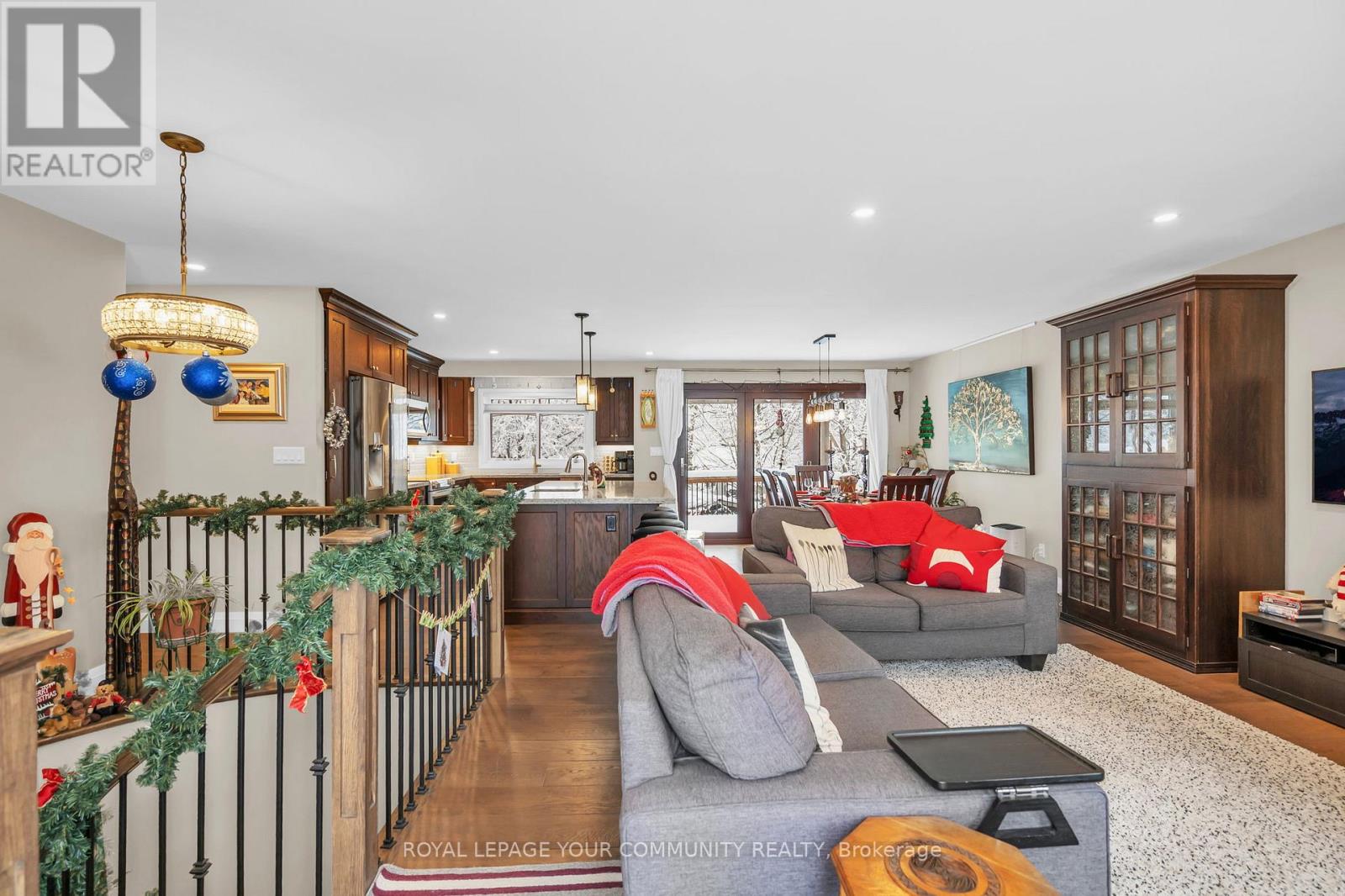 11 Summit Crescent, East Gwillimbury, Ontario L9N 1C1 - Photo 5 - N12628368