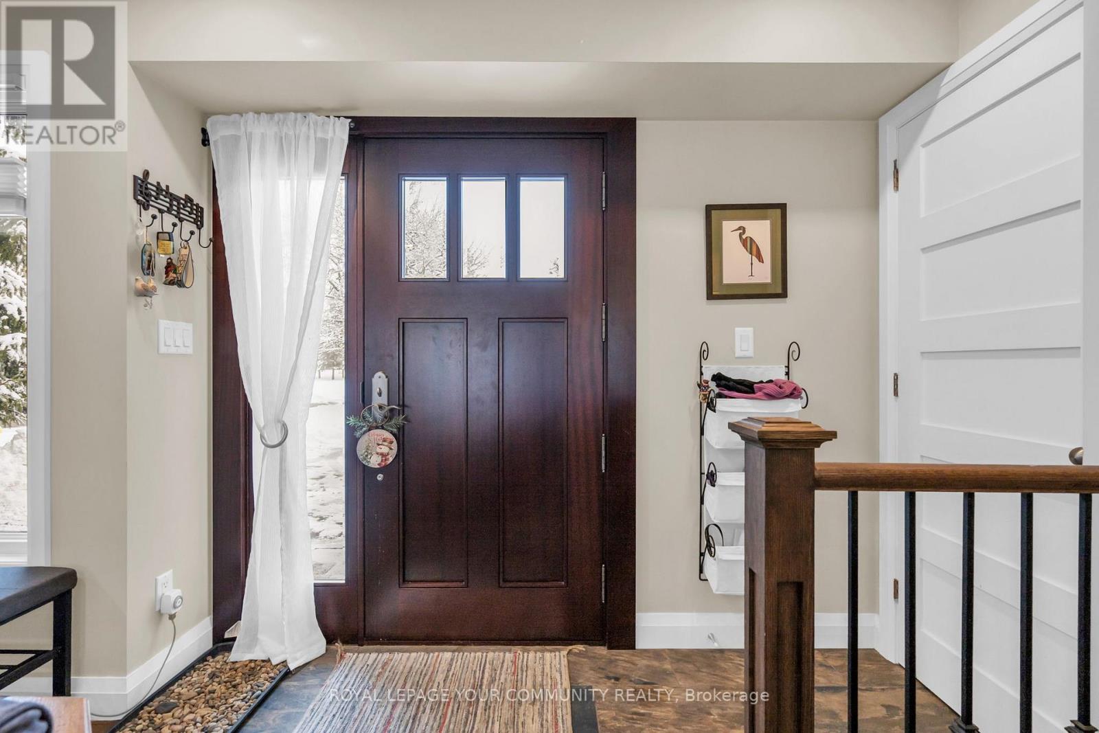 11 Summit Crescent, East Gwillimbury, Ontario L9N 1C1 - Photo 4 - N12628368