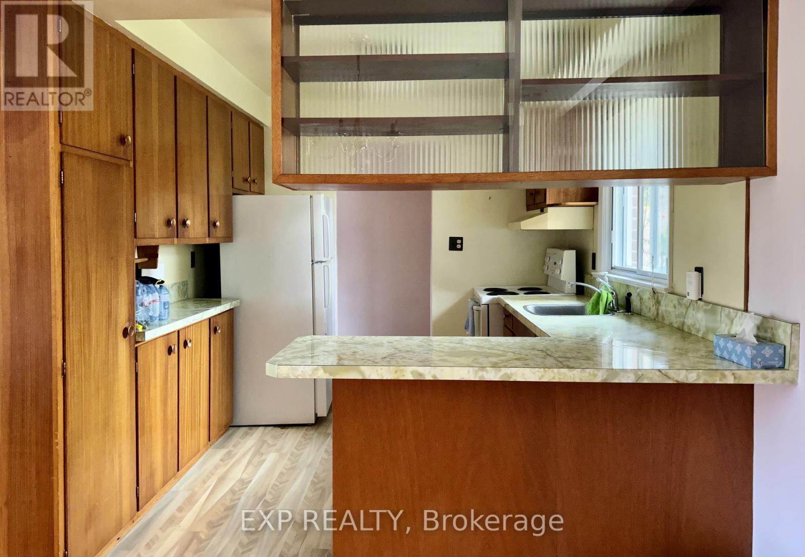 69 Edgar Avenue, Richmond Hill, Ontario  L4C 6K2 - Photo 7 - N12532372