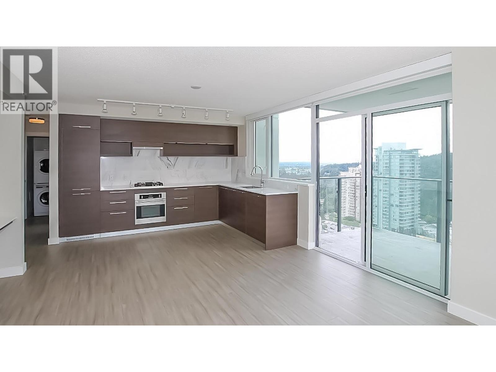 2304 570 Emerson Street, Coquitlam, British Columbia  V3J 0G3 - Photo 5 - R3073540