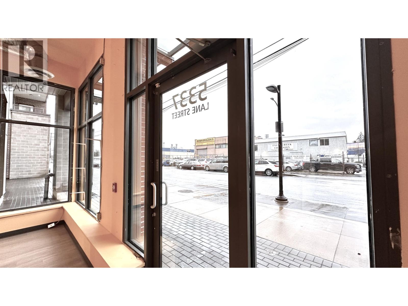 5337 Lane Street, Burnaby, British Columbia  V5H 0H2 - Photo 6 - C8074438