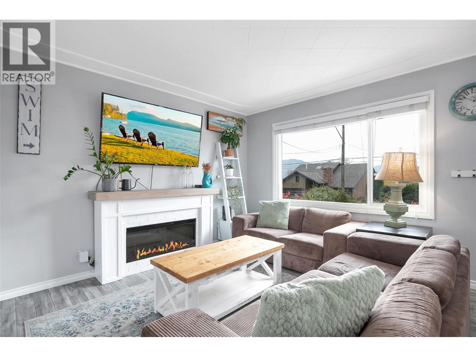 4142 San Clemente Avenue, Peachland, British Columbia  V0H 1X7 - Photo 13 - 10369069