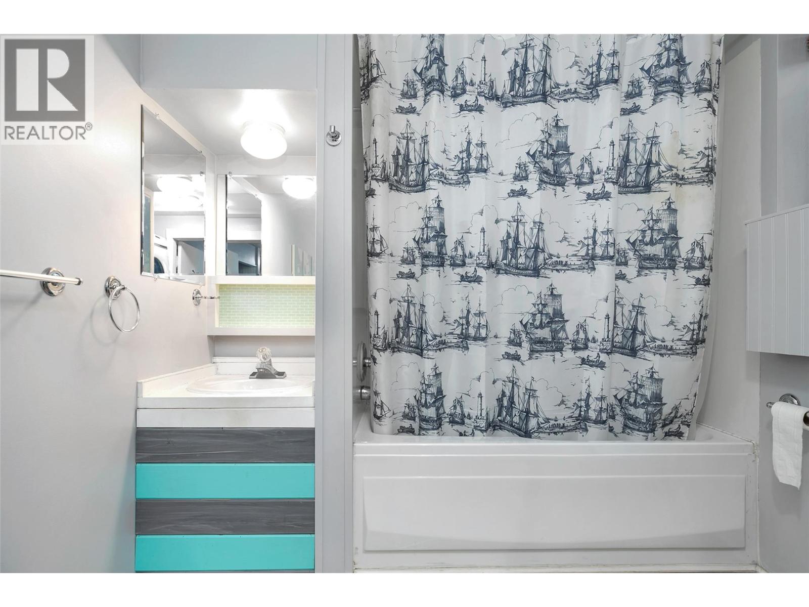 4142 San Clemente Avenue, Peachland, British Columbia  V0H 1X7 - Photo 37 - 10369069