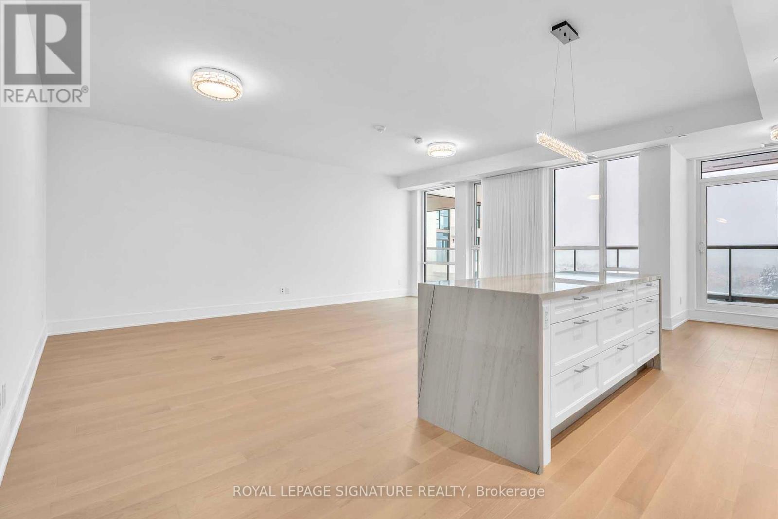 805 - 397 Royal Orchard Boulevard, Markham, Ontario  L3T 0H3 - Photo 5 - N12628464