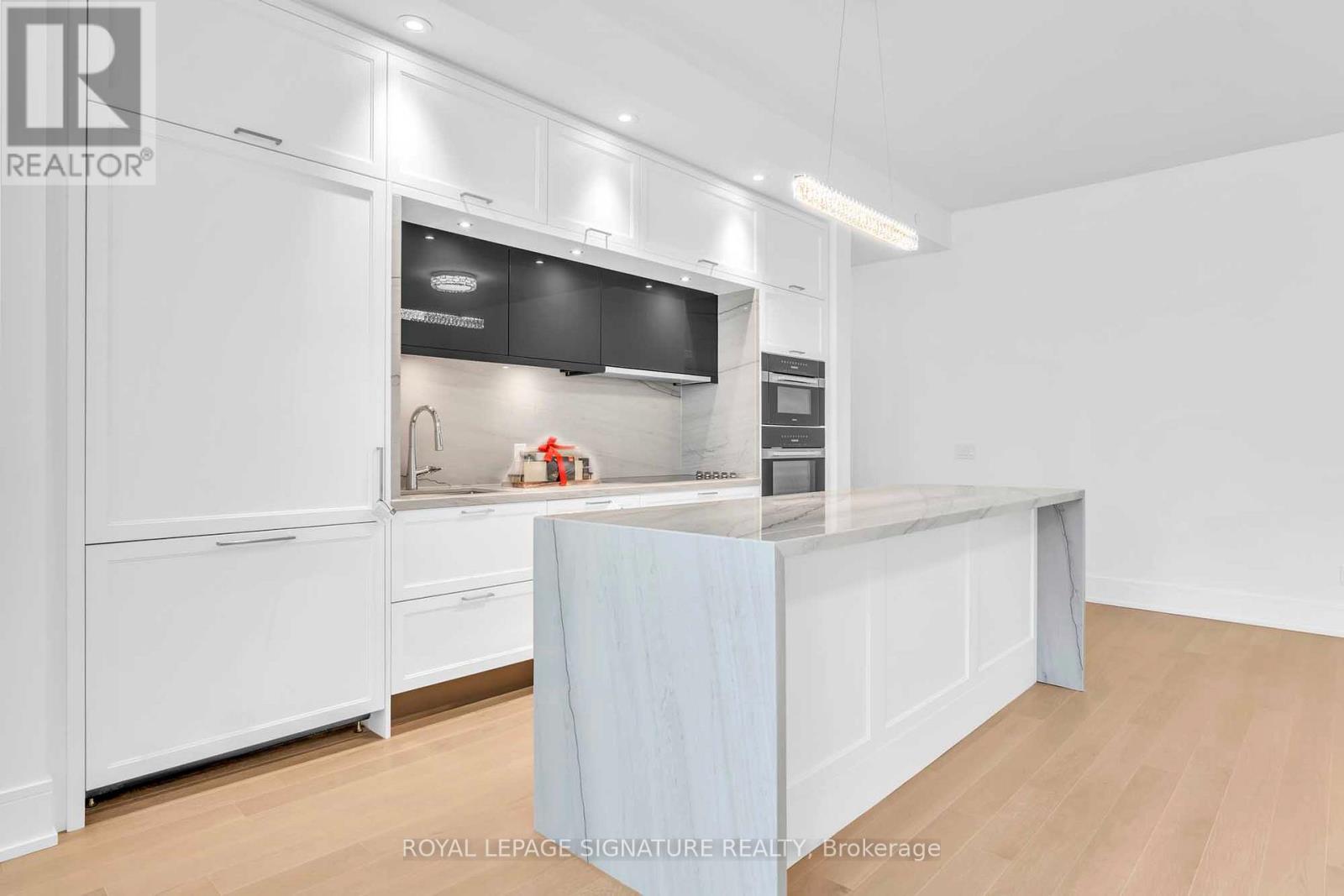 805 - 397 Royal Orchard Boulevard, Markham, Ontario  L3T 0H3 - Photo 8 - N12628464