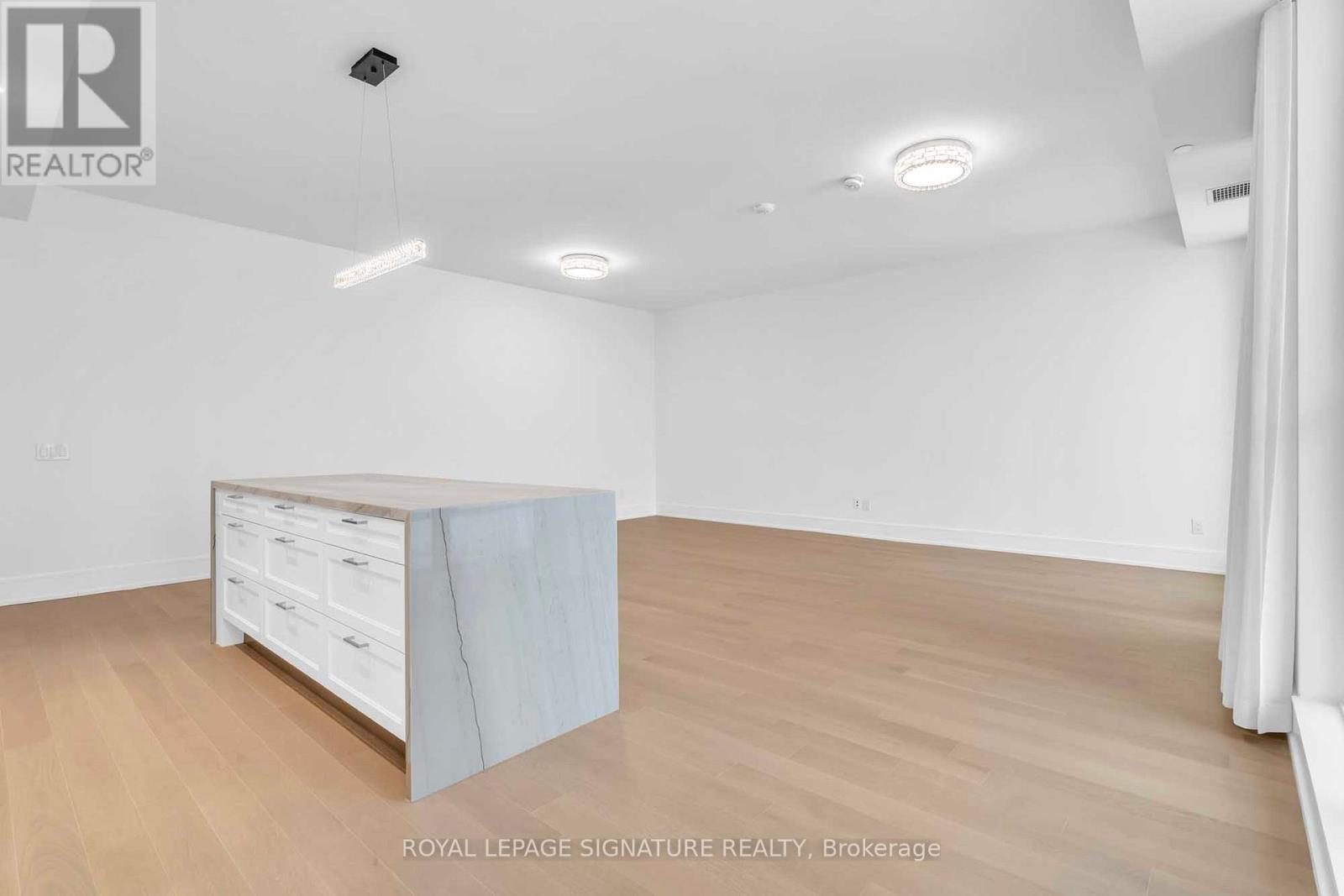 805 - 397 Royal Orchard Boulevard, Markham, Ontario  L3T 0H3 - Photo 9 - N12628464