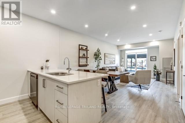 204 - 16 Compass Trail, Central Elgin, Ontario  N5L 0B4 - Photo 4 - X12617148