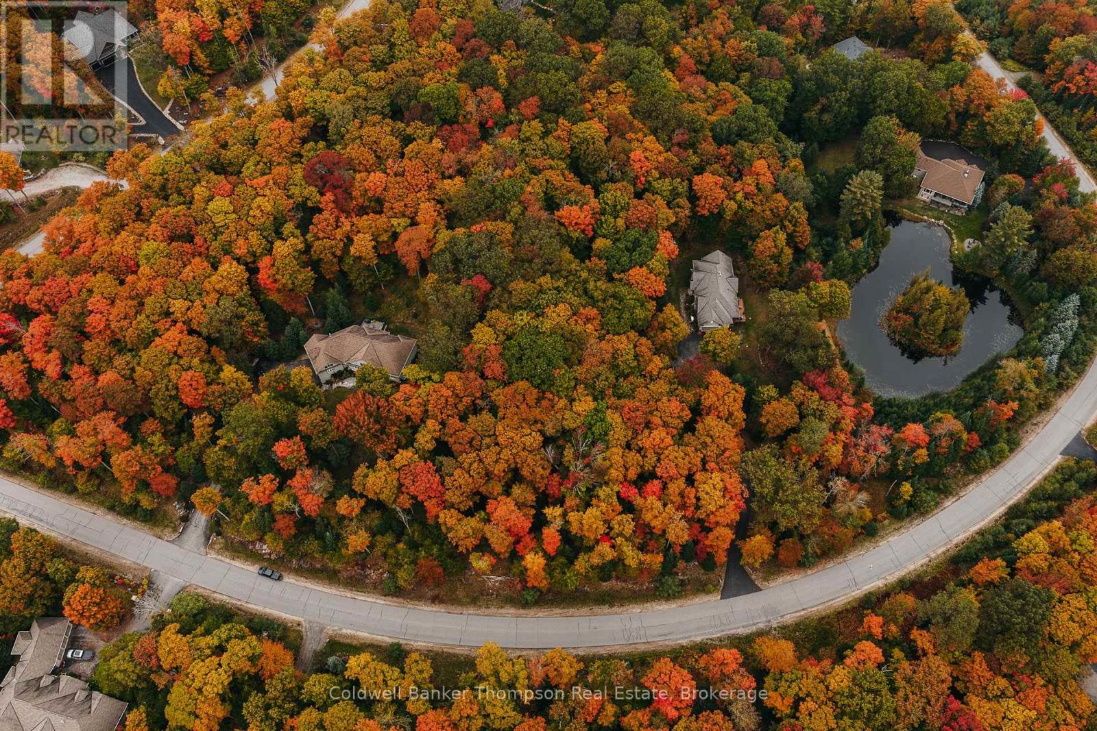 130 Deerfoot Trail, Huntsville, Ontario P1H 0A8 - Photo 2 - X12628554