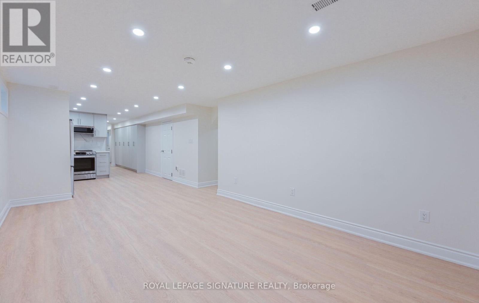 3980 Midhurst Lane, Mississauga, Ontario  L4Z 1C7 - Photo 10 - W12628450