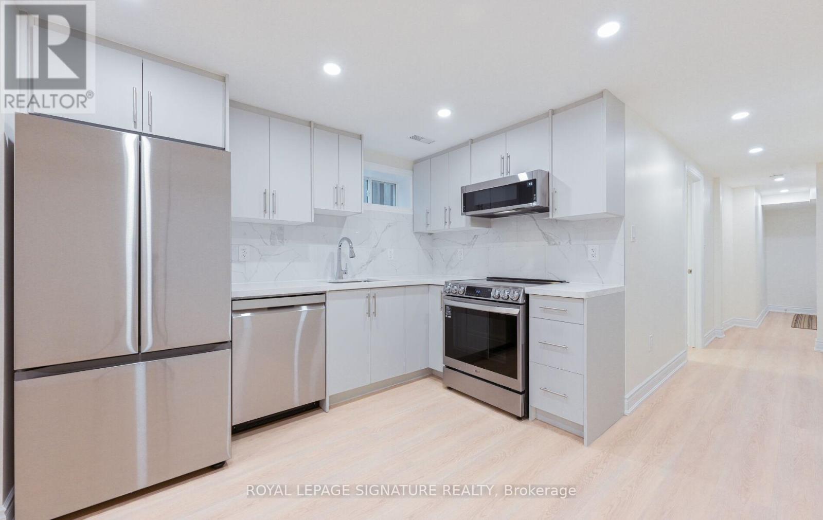 3980 Midhurst Lane, Mississauga, Ontario  L4Z 1C7 - Photo 15 - W12628450