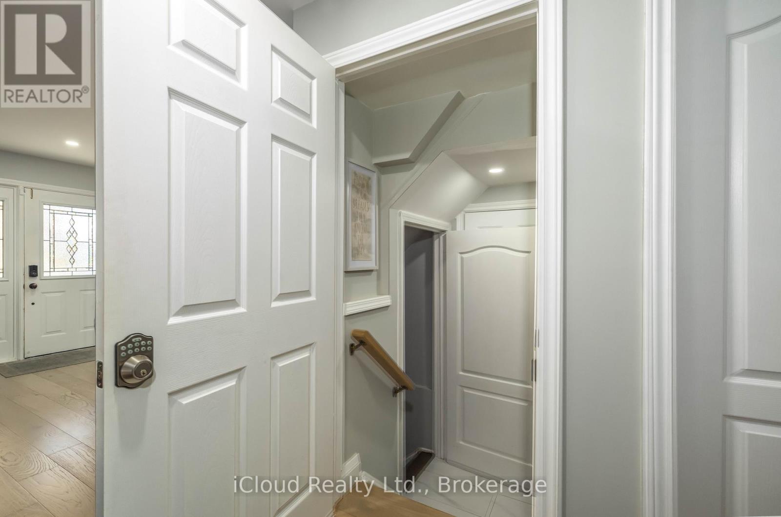 Bsmt - 2362 Proudfoot Trail, Oakville, Ontario  L6M 3Y2 - Photo 2 - W12628470