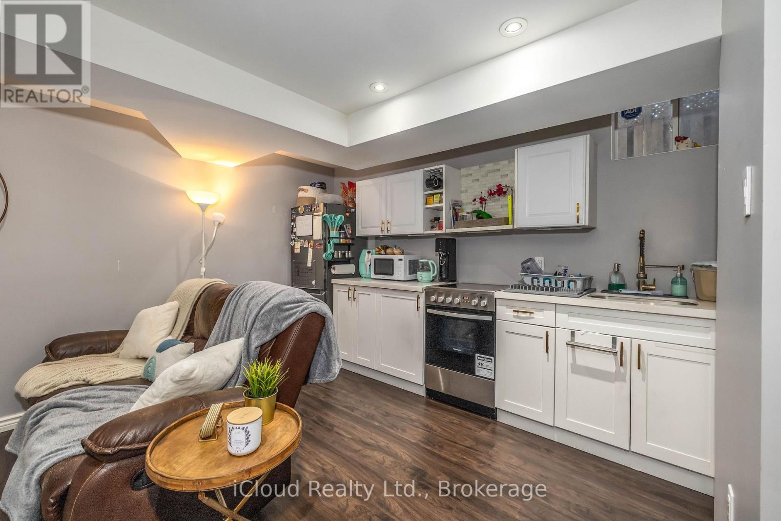 Bsmt - 2362 Proudfoot Trail, Oakville, Ontario  L6M 3Y2 - Photo 9 - W12628470