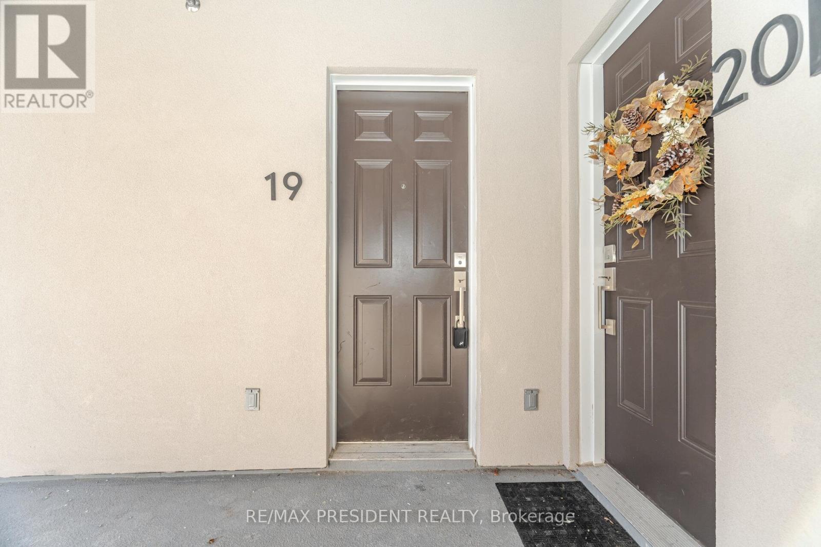 19 - 4015 Hickory Drive, Mississauga, Ontario  L4W 1L1 - Photo 6 - W12628472