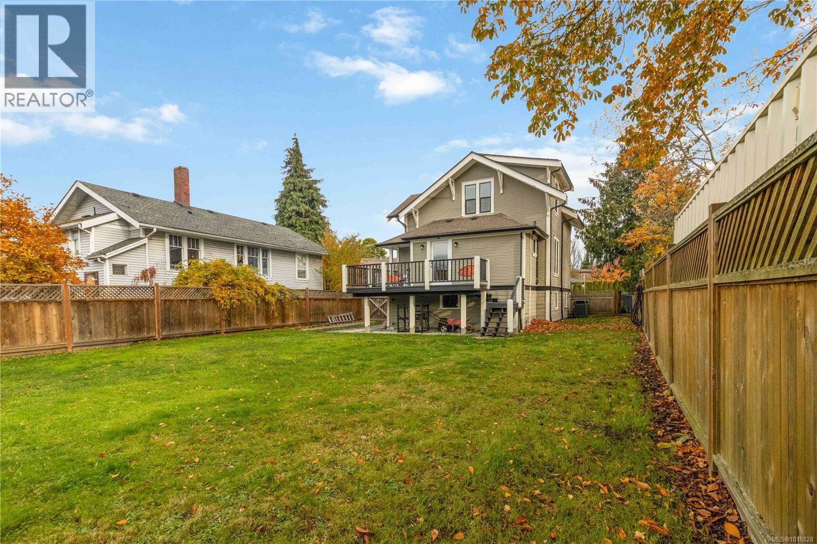 3354 Harriet Rd, Saanich, British Columbia  V8Z 3S4 - Photo 30 - 1018828