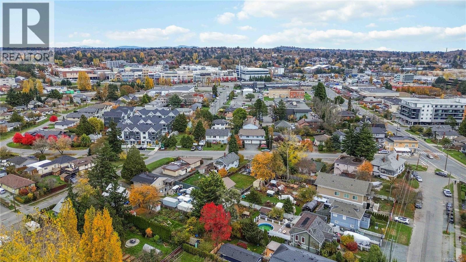 3354 Harriet Rd, Saanich, British Columbia  V8Z 3S4 - Photo 52 - 1018828