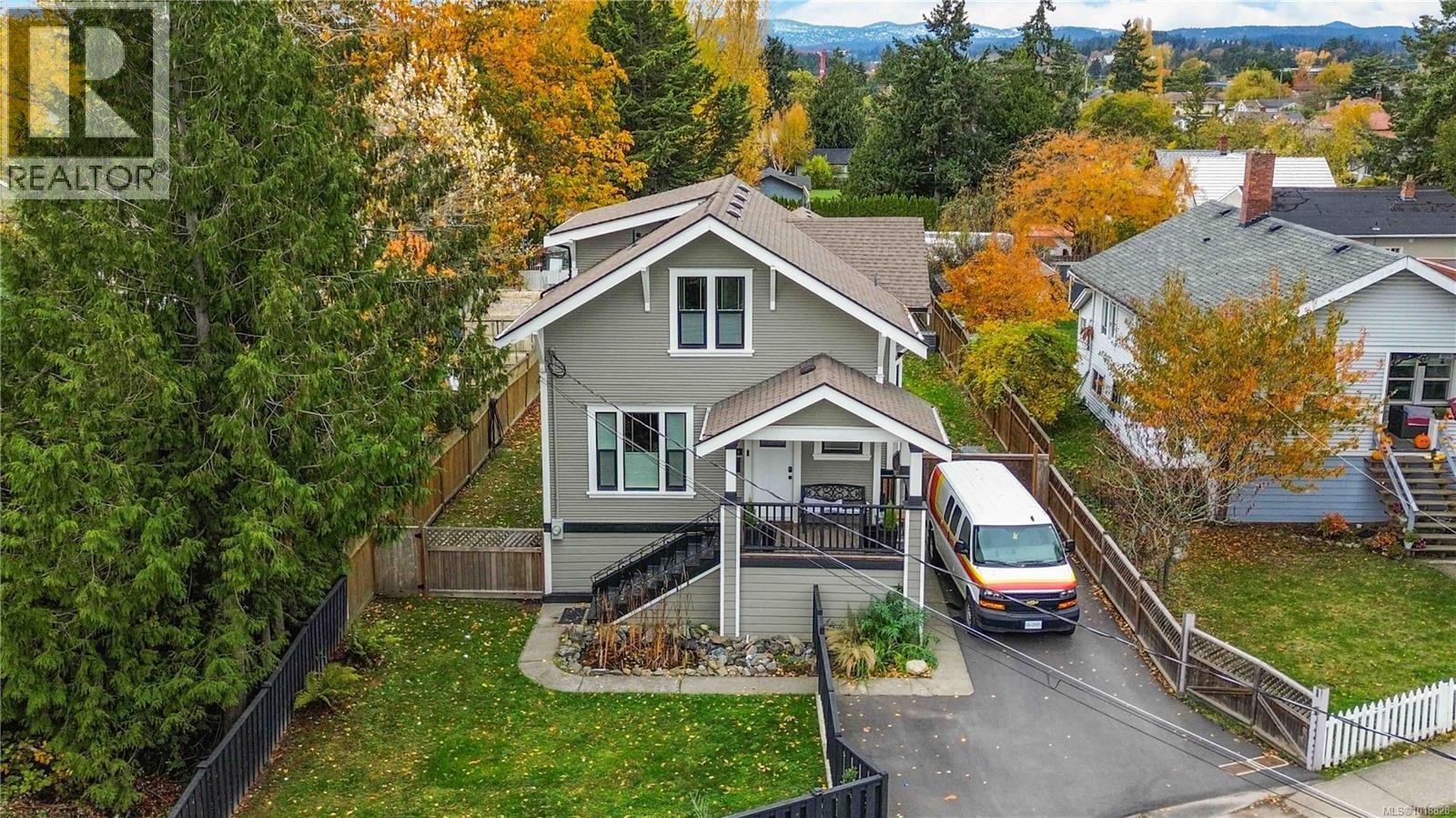 3354 Harriet Rd, Saanich, British Columbia  V8Z 3S4 - Photo 59 - 1018828