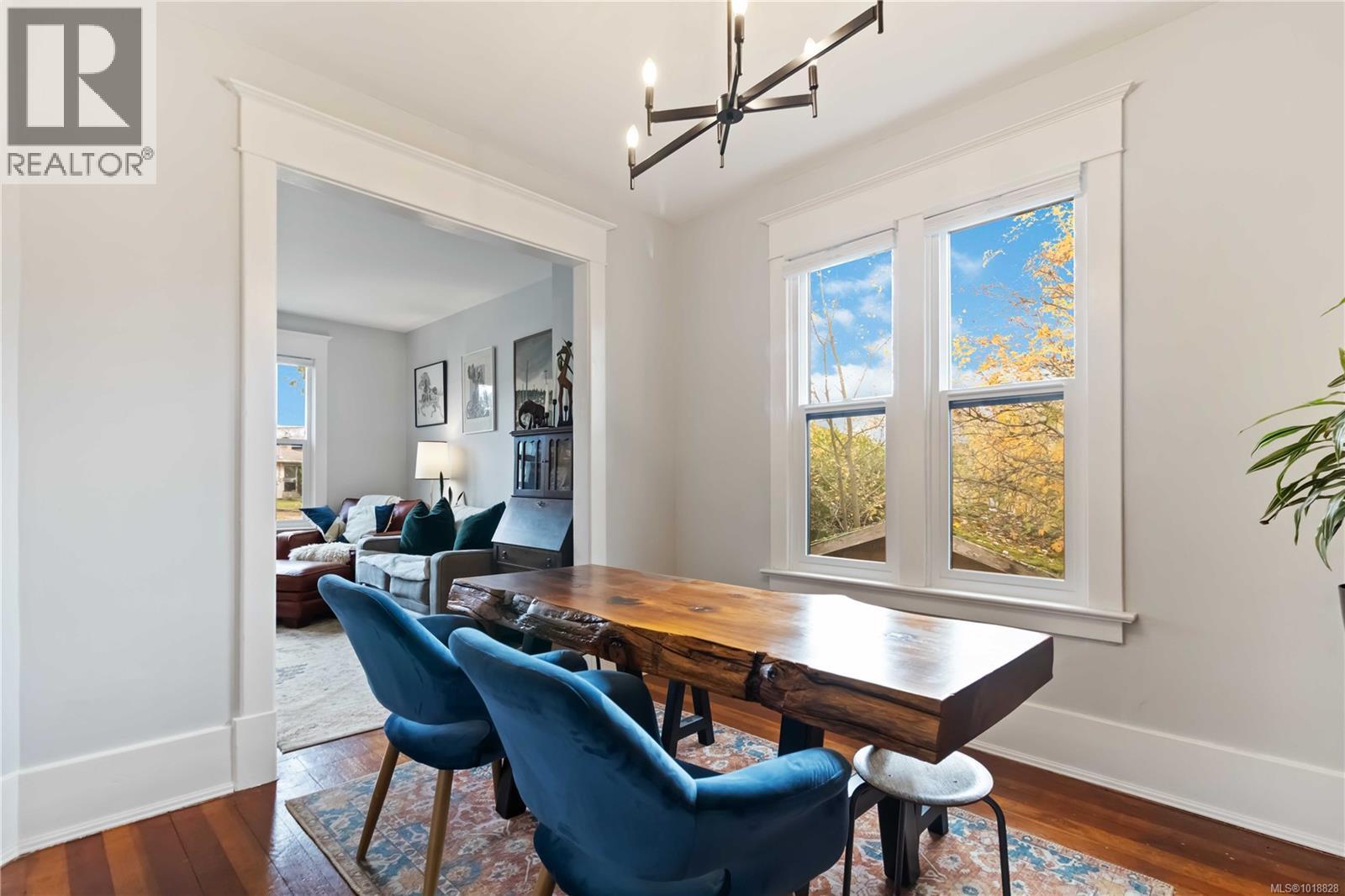 3354 Harriet Rd, Saanich, British Columbia  V8Z 3S4 - Photo 16 - 1018828