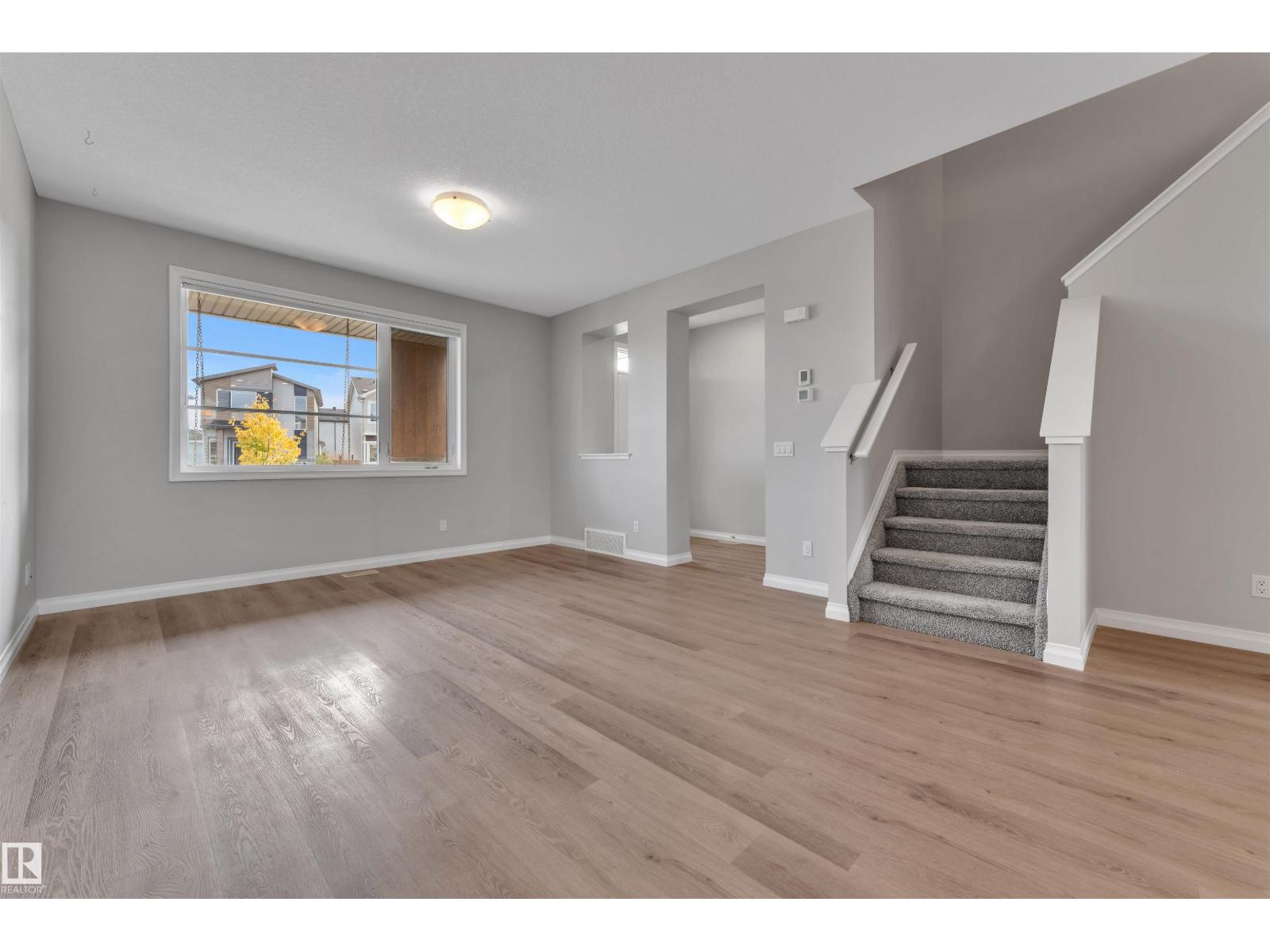 176 Charlesworth Dr Sw, Edmonton, Alberta  T6X 2W5 - Photo 3 - E4467971