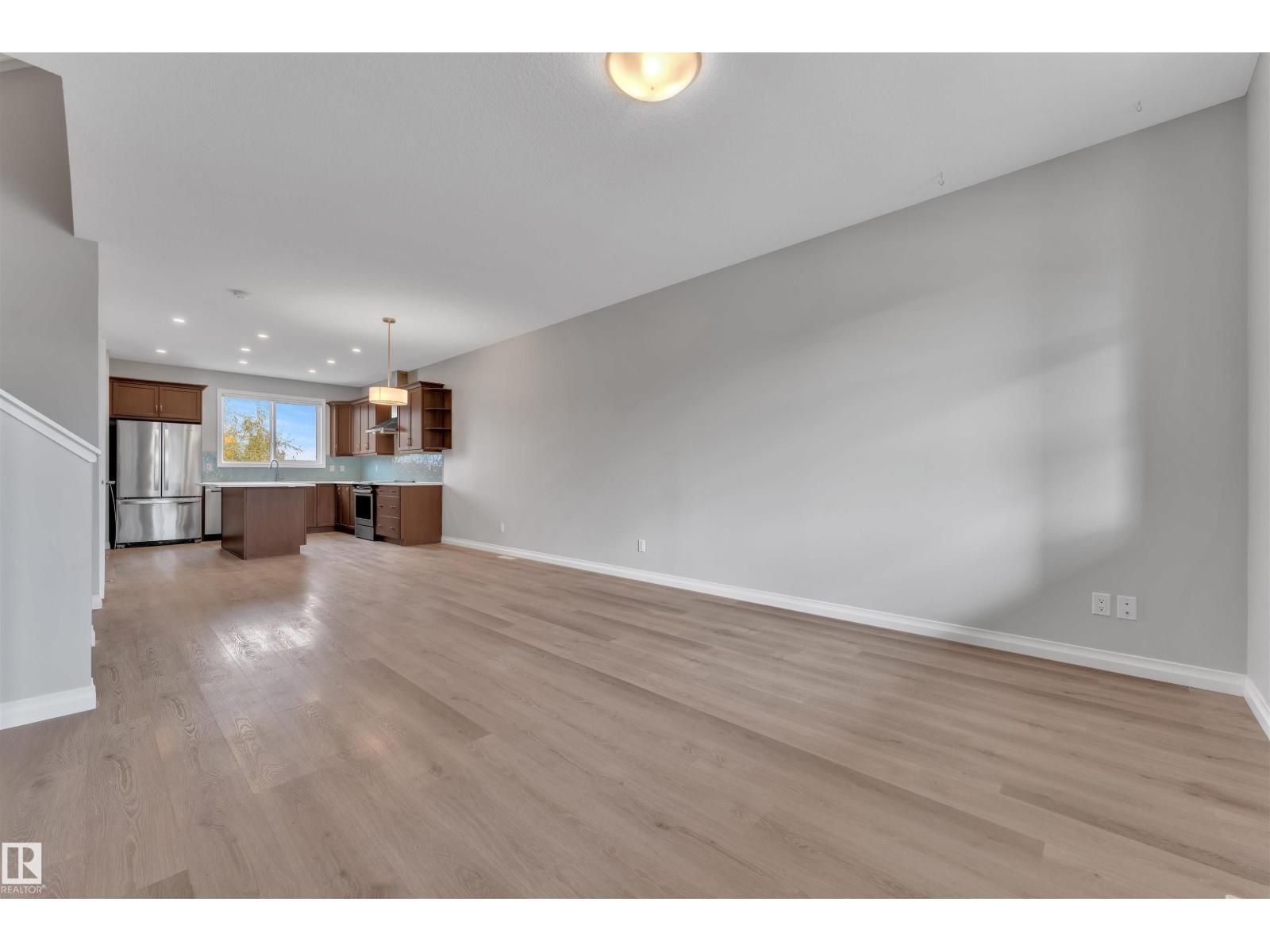 176 Charlesworth Dr Sw, Edmonton, Alberta  T6X 2W5 - Photo 5 - E4467971